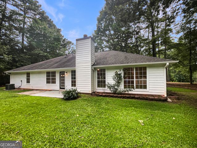46 Timber Walk Drive, Sharpsburg, GA 30277