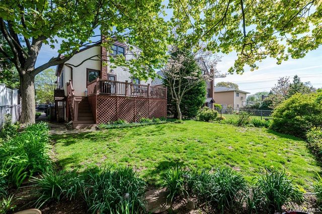 32 E Atlantic Avenue, Oceanside, NY 11572