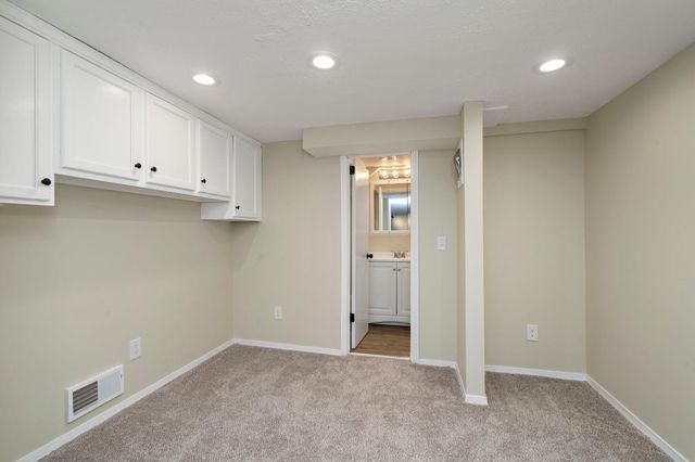 10212 Xerxes Avenue S, Bloomington, MN 55431