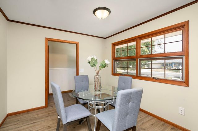 10212 Xerxes Avenue S, Bloomington, MN 55431