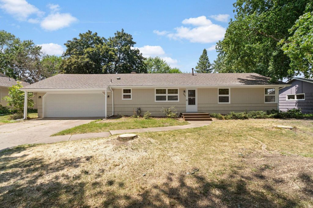 10212 Xerxes Avenue S, Bloomington, MN 55431