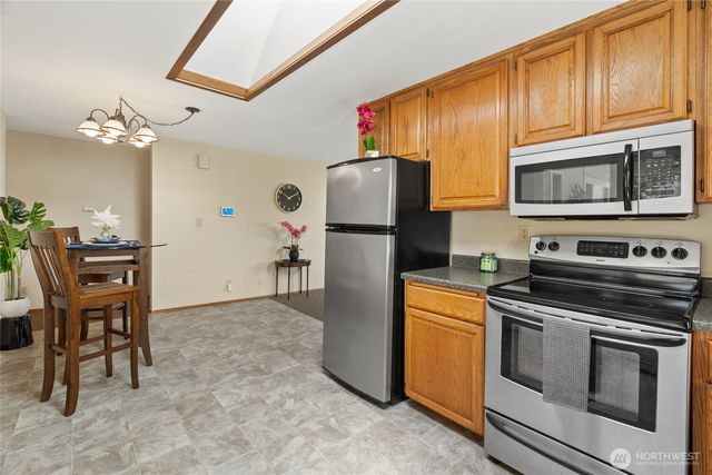 6117 S G Street, Tacoma, WA 98408