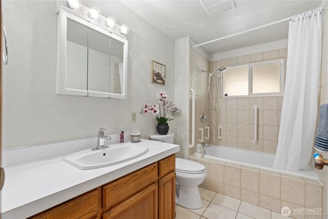 6117 S G Street, Tacoma, WA 98408