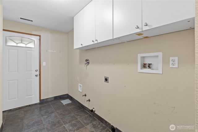 6117 S G Street, Tacoma, WA 98408