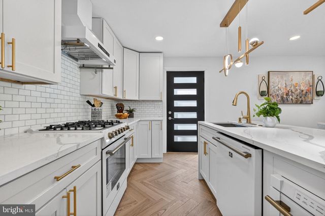 1911 S KENMORE ST, Arlington, VA 22204