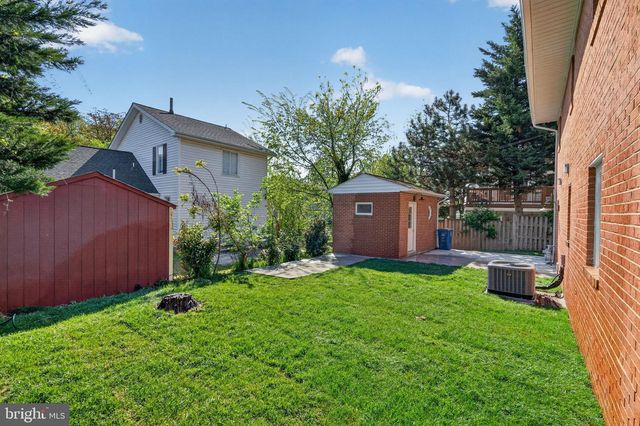 1911 S KENMORE ST, Arlington, VA 22204