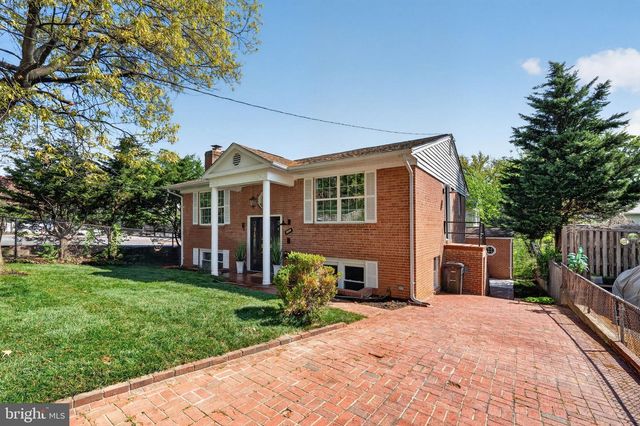 1911 S KENMORE ST, Arlington, VA 22204