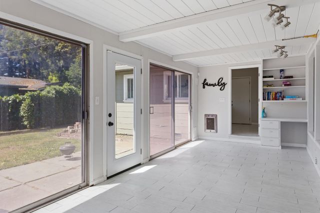 1176 W Mendocino Ave, Stockton, CA 95204