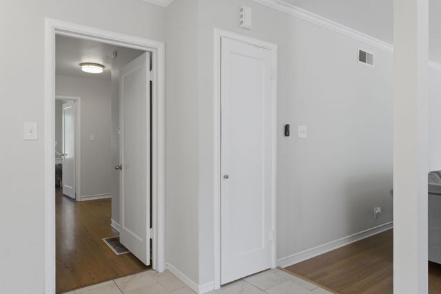 1176 W Mendocino Ave, Stockton, CA 95204