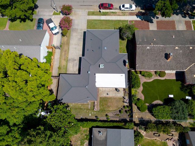 1176 W Mendocino Ave, Stockton, CA 95204