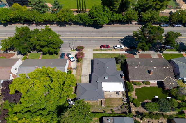1176 W Mendocino Ave, Stockton, CA 95204