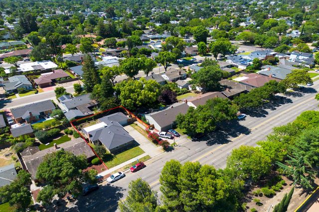 1176 W Mendocino Ave, Stockton, CA 95204