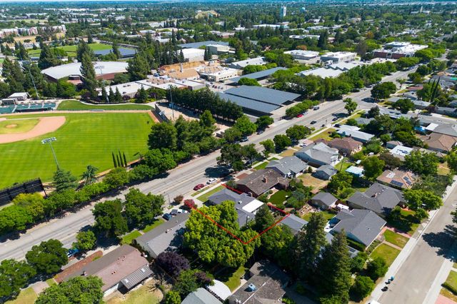 1176 W Mendocino Ave, Stockton, CA 95204