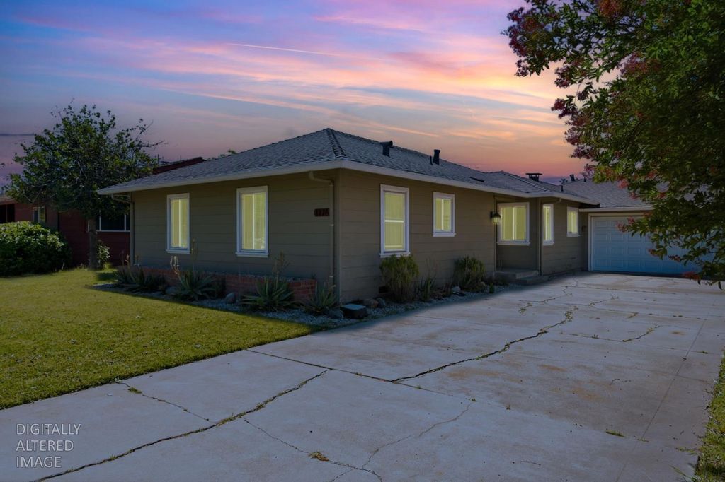 1176 W Mendocino Ave, Stockton, CA 95204