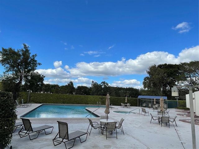 8390 Sands Point Blvd 107F, Tamarac, FL 33321