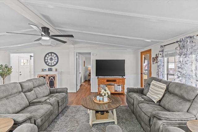 25678 Memory Rd, Andalusia, AL 36421