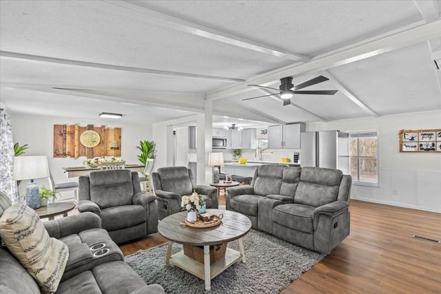 25678 Memory Rd, Andalusia, AL 36421