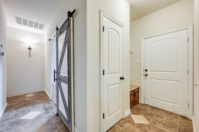 407 Miramar Circle, Weatherford, TX 76085