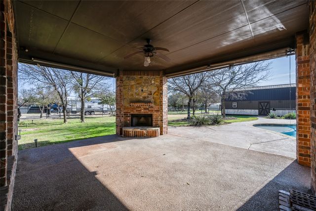 407 Miramar Circle, Weatherford, TX 76085