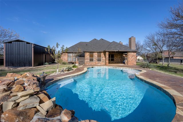 407 Miramar Circle, Weatherford, TX 76085