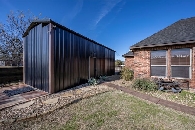 407 Miramar Circle, Weatherford, TX 76085