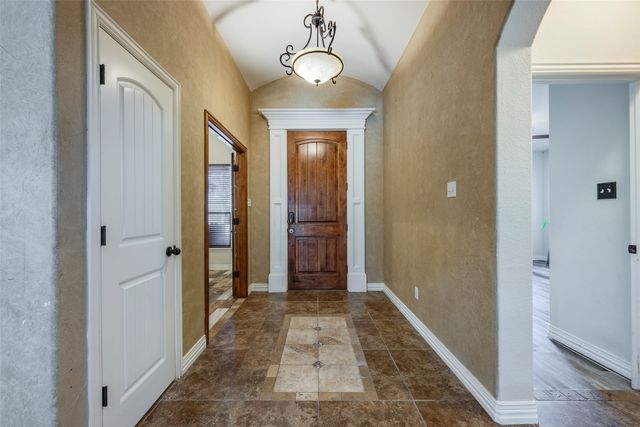 407 Miramar Circle, Weatherford, TX 76085