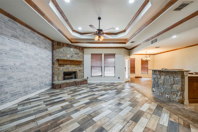 407 Miramar Circle, Weatherford, TX 76085