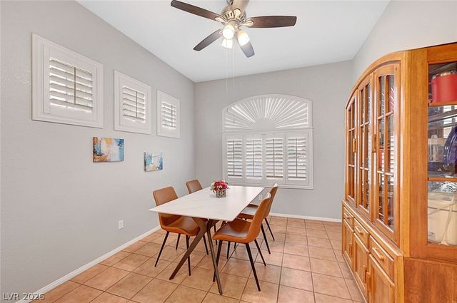 10008 Yellow Canary Avenue, Las Vegas, NV 89117