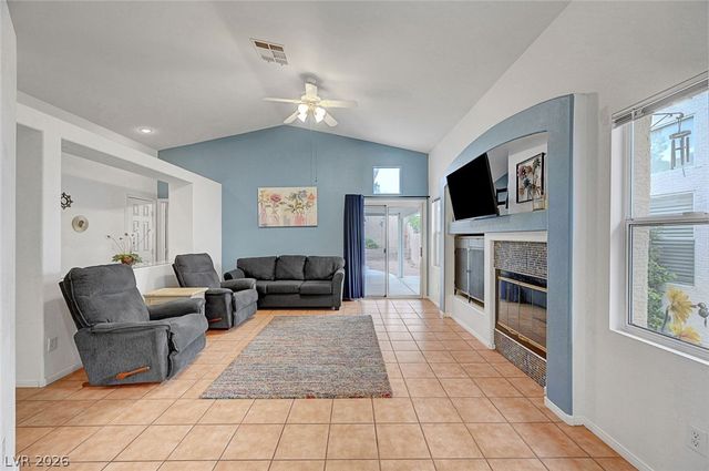 10008 Yellow Canary Avenue, Las Vegas, NV 89117