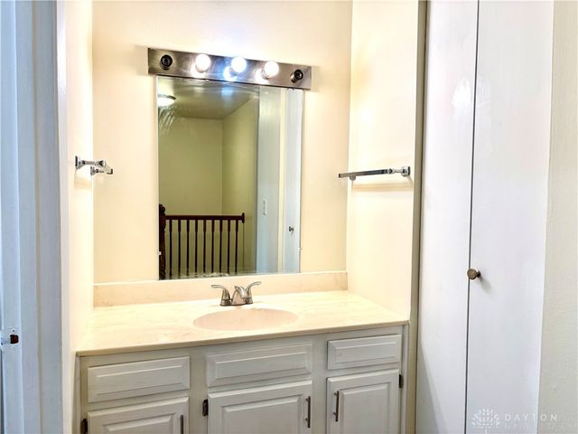 6405 Harbinger Lane, Miamisburg, OH 45449