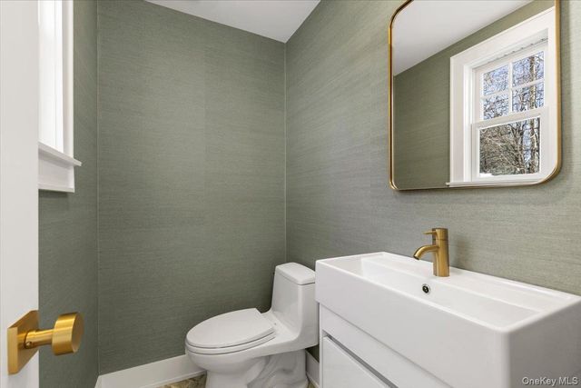 1 Ellen Court, Rye, NY 10580