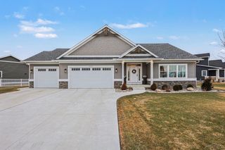 2734 Limerick Drive, Bay City, MI 48706