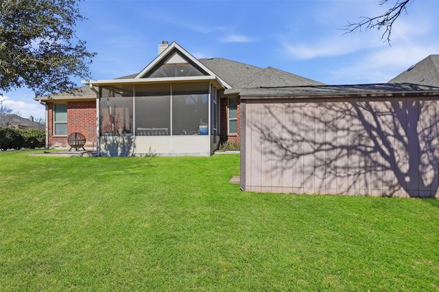 600 Fall Wood Trail, Fort Worth, TX 76131