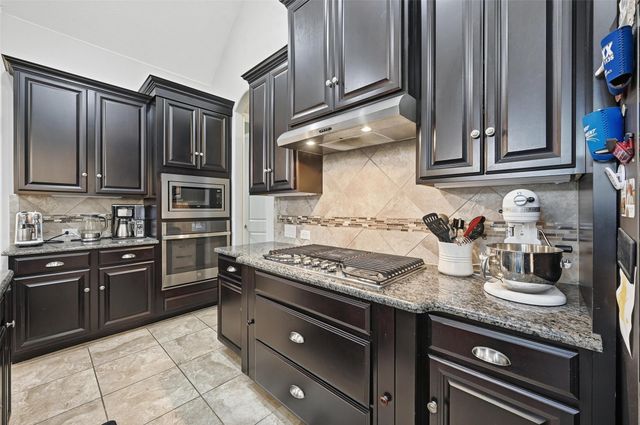 600 Fall Wood Trail, Fort Worth, TX 76131