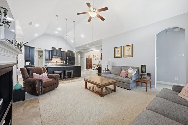 600 Fall Wood Trail, Fort Worth, TX 76131