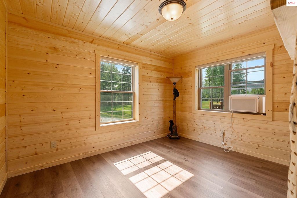 452 Ruby Creek Rd, Naples, ID 83847 photo 16