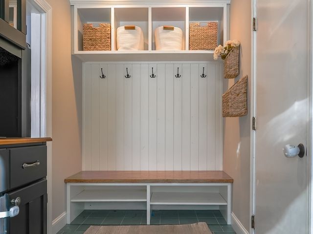 18 Haduk Dr, North Attleboro, MA 02760