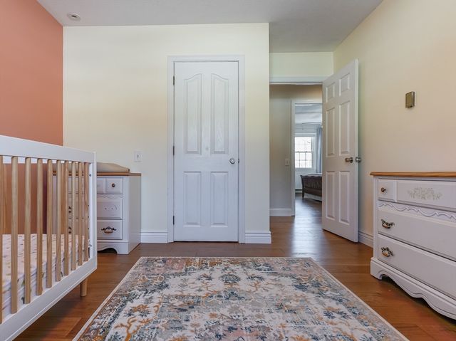 18 Haduk Dr, North Attleboro, MA 02760