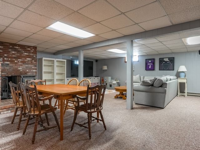 18 Haduk Dr, North Attleboro, MA 02760