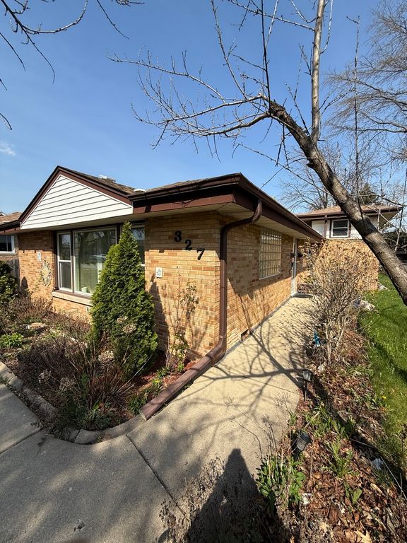 327 Iroquois Road, Hillside, IL 60162