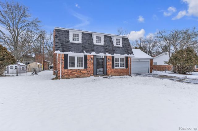 23520 Rockingham Street, Southfield, MI 48033