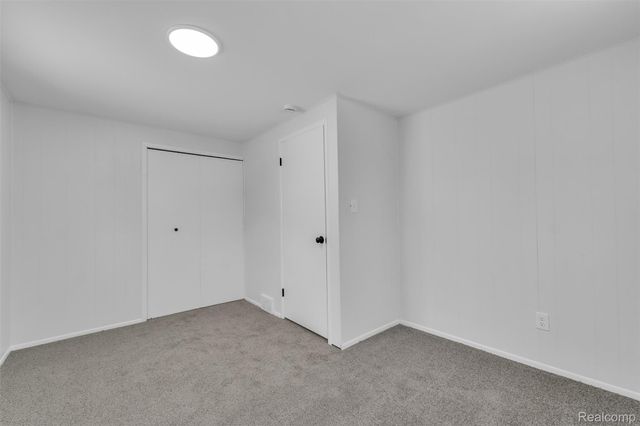 23520 Rockingham Street, Southfield, MI 48033