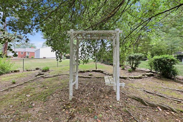 212 Hillcrest Drive, Oxford, NC 27565