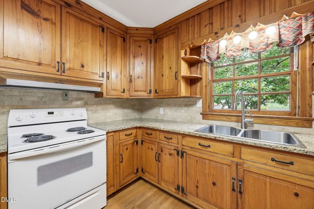 212 Hillcrest Drive, Oxford, NC 27565