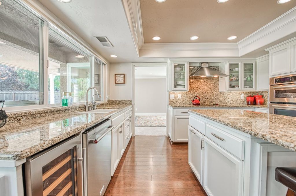 Image 21 of property listing at 1771 S Waverly Lane, Fresno, CA 93727