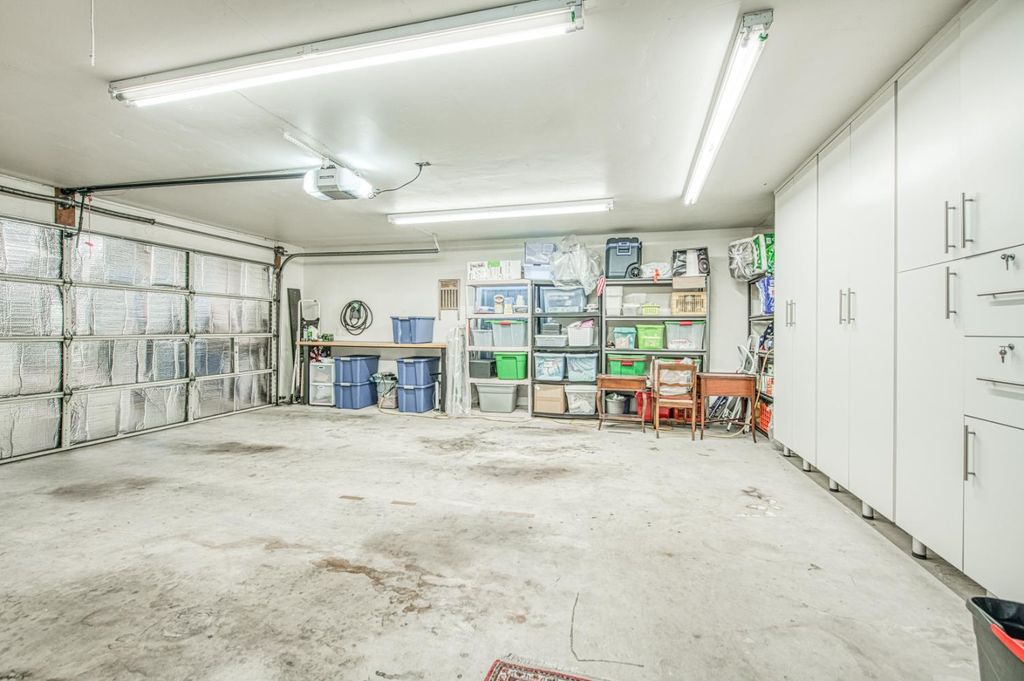 Image 29 of property listing at 1771 S Waverly Lane, Fresno, CA 93727