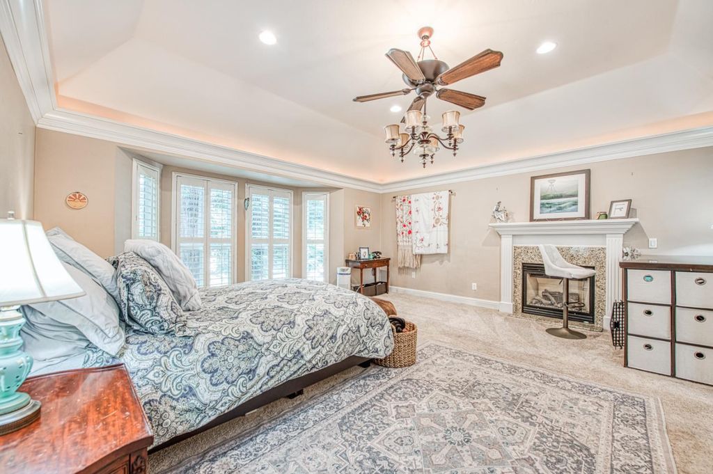 Image 37 of property listing at 1771 S Waverly Lane, Fresno, CA 93727