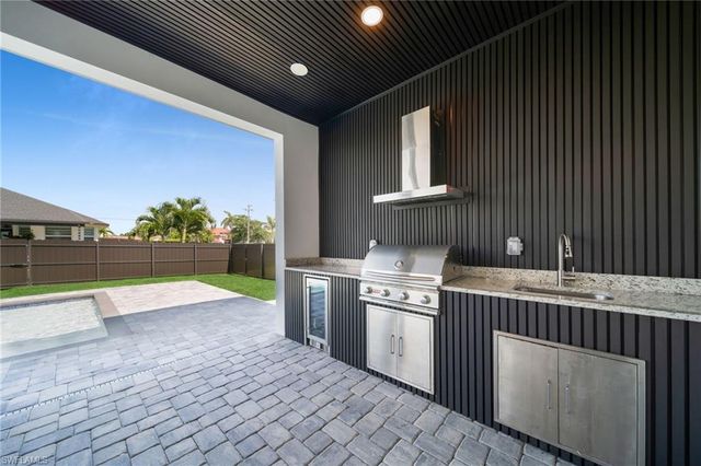3009 SW 16th PL, Cape Coral, FL 33914