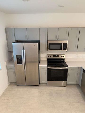 3184 SKYLINE LOOP, Poinciana, FL 34758