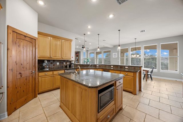 204 Goldridge DR, Georgetown, TX 78633